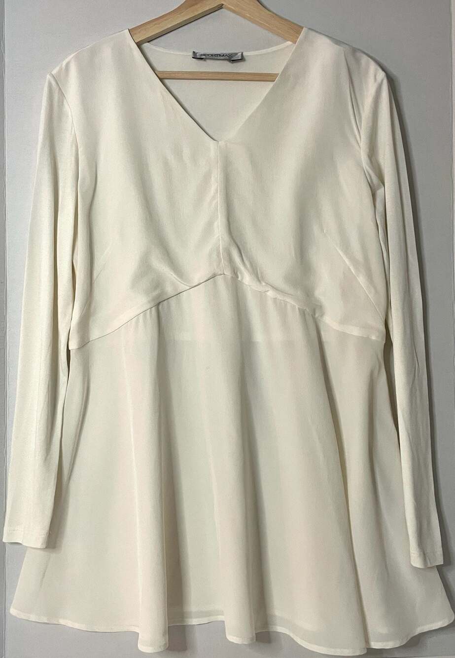 Sportmax Silk Blend V-Neck Long Sleeve Top Cream Size L Romantic Flowy Babydoll